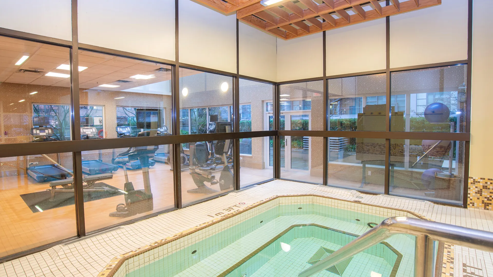 Landis Hotel And Suites Vancouver
