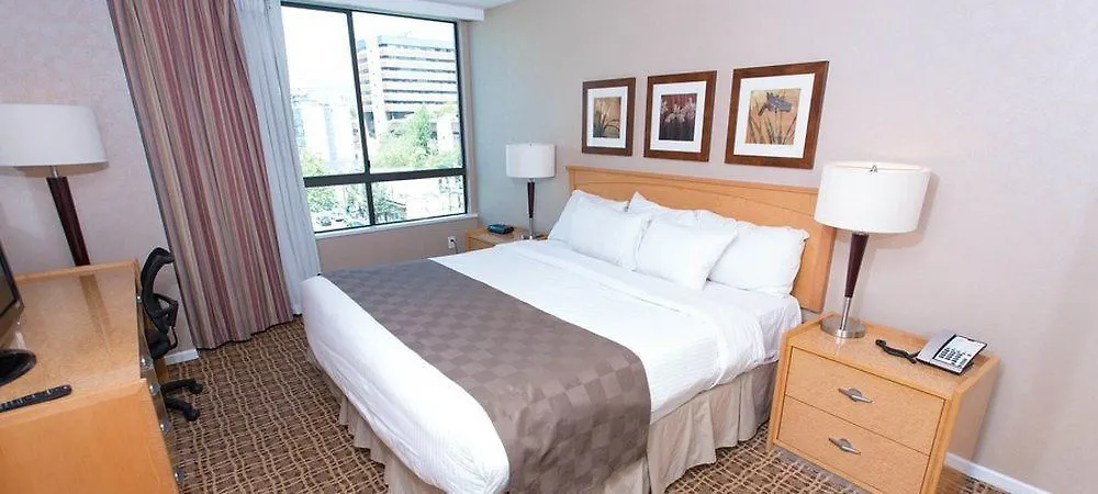 Landis Hotel And Suites Vancouver 3*,